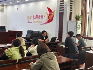 会议室里的人们&#xA;&#xA;AI 生成的内容可能不正确。